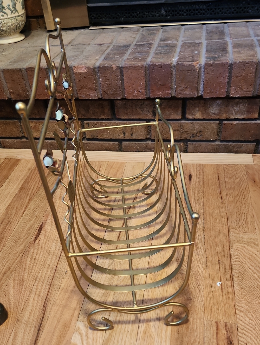 Gold Metal Magazine Rack Floral Accents Vintage MCM Hollywood Regency Florentine - Picture 5 of 10